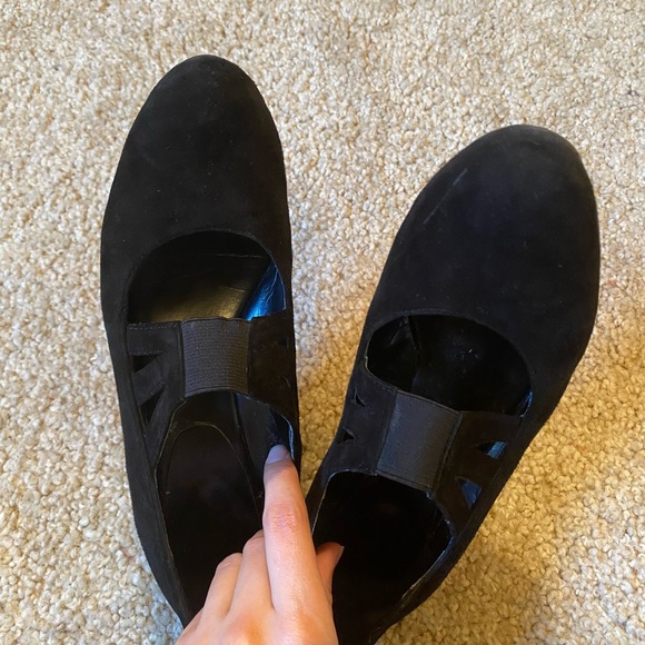 Women’s 8 Black Suede Mary Jane Style Wedges - Picture 4 of 10